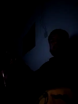 Snapshot of Ant1990 chatting on 12, 10, 2025 Ant1990 online show from 12, 10, 2025