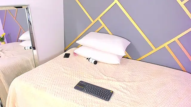 Snapshot of Alaia_Colins chatting on 3, 2, 2025 Alaia Colins online show from 3, 2, 2025