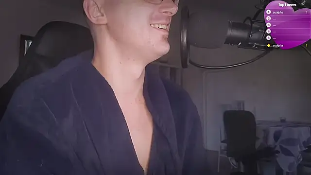 Snapshot of Moonsire1 chatting on 14, 9, 2025 Moonsire1 online show from 14, 9, 2025