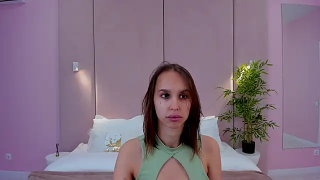 SandraTucker online show from 10, 11, 2025