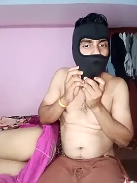 Snapshot of USHA_BHABHI chatting on 4, 4, 2026 USHA BHABHI online show from 4, 4, 2026