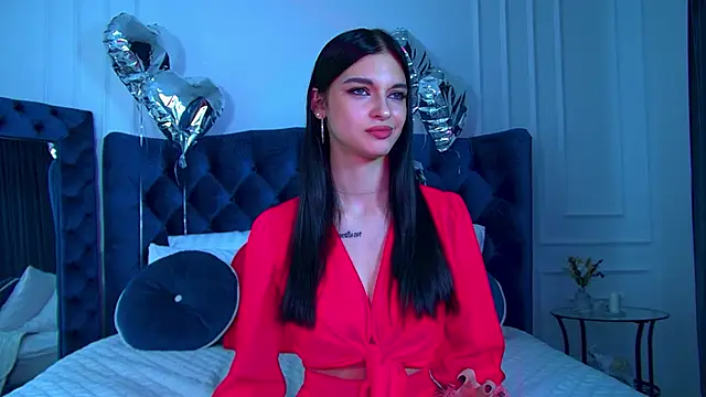 Snapshot of BeverlyMost chatting on 14, 2, 2025 BeverlyMost online show from 14, 2, 2025