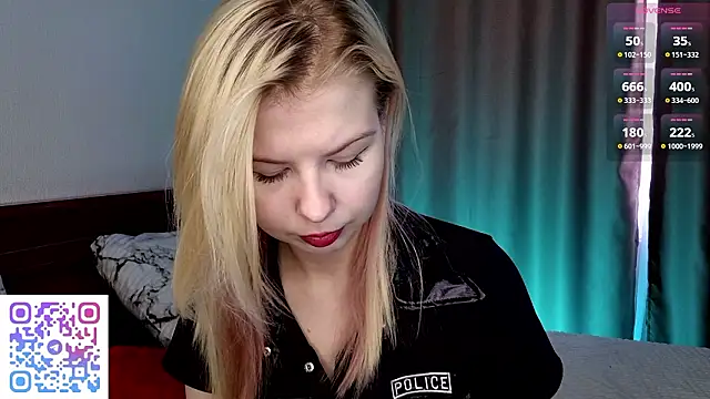 Snapshot of LynetHakes chatting on 2, 2, 2026 LynetHakes online show from 2, 2, 2026