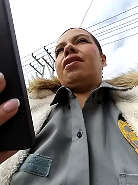 Snapshot of Ariana-07 chatting on 11, 9, 2025 Ariana-07 online show from 11, 9, 2025