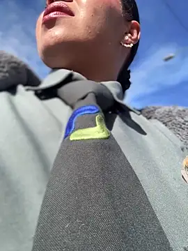 Snapshot of Ariana-07 chatting on 22, 10, 2025 Ariana-07 online show from 22, 10, 2025