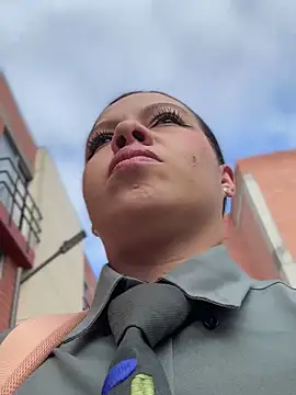 Snapshot of Ariana-07 chatting on 28, 10, 2025 Ariana-07 online show from 28, 10, 2025