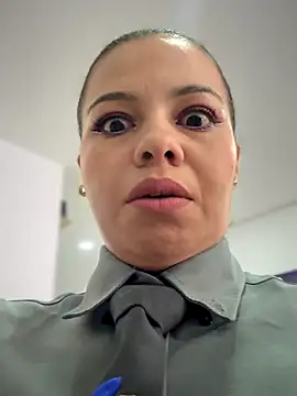 Snapshot of Ariana-07 chatting on 20, 11, 2025 Ariana-07 online show from 20, 11, 2025