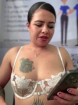 Snapshot of Ariana-07 chatting on 13, 12, 2025 Ariana-07 online show from 13, 12, 2025