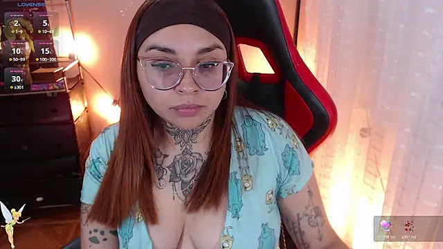 Snapshot of natyk_m chatting on 26, 4, 2026 natyk m online show from 26, 4, 2026