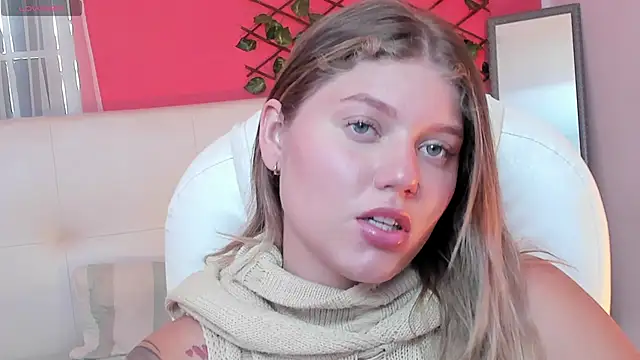 Snapshot of alaia_greyy chatting on 3, 6, 2026 alaia greyy online show from 3, 6, 2026