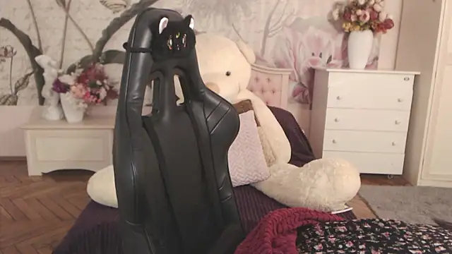 BritneyBarker online show from 12, 2, 2026