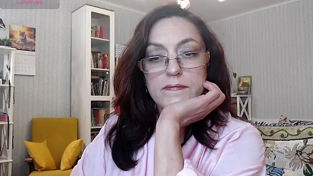Soffya Soy online show from 10, 5, 2026