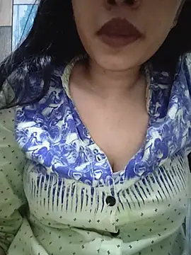 Snapshot of cute_IndianBabe chatting on 8, 7, 2026 cute IndianBabe online show from 8, 7, 2026