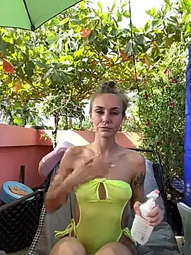 White Lu online show from 21, 2, 2026