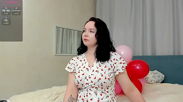 Snapshot of maya_suun chatting on 7, 2, 2025 maya suun online show from 7, 2, 2025