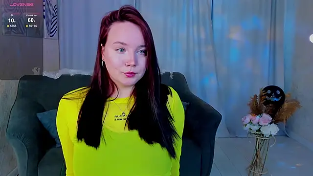 Snapshot of maya_suun chatting on 1, 11, 2025 maya suun online show from 1, 11, 2025