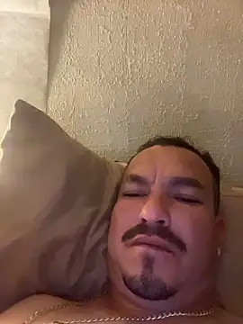 Snapshot of paullliliu chatting on 23, 12, 2025 paullliliu online show from 23, 12, 2025