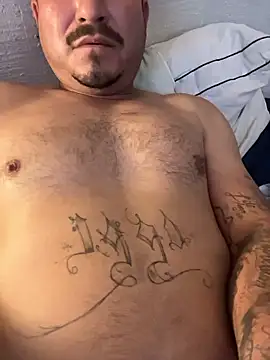 Snapshot of paullliliu chatting on 13, 1, 2026 paullliliu online show from 13, 1, 2026