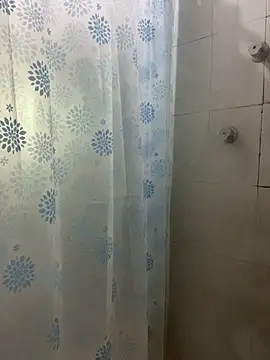 Snapshot of paullliliu chatting on 27, 2, 2026 paullliliu online show from 27, 2, 2026