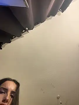 Snapshot of EllaEroticaX chatting on 30, 10, 2025 EllaEroticaX online show from 30, 10, 2025