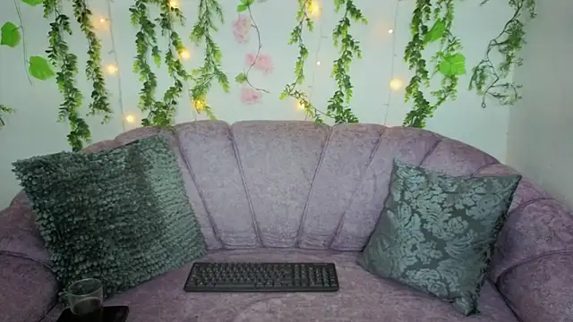 saorisworld online show from 14, 9, 2025