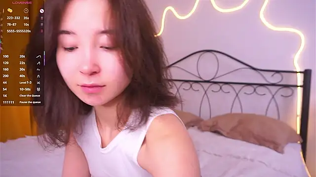 VeronaCritchlow online show from 25, 3, 2026