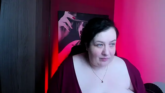 QueenOfHaze online show from 2, 7, 2026