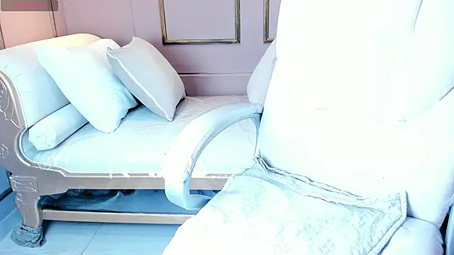 ZoeySnow online show from 28, 11, 2025