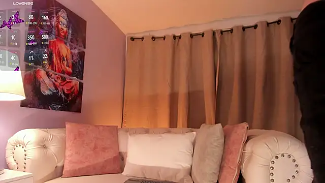 Hannah Jonhson online show from 22, 3, 2025