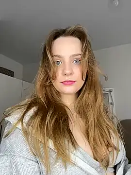 Snapshot of MiaM00N chatting on 21, 3, 2025 MiaM00N online show from 21, 3, 2025