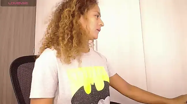 Zoedaniels online show from 30, 1, 2025