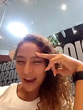 Zoedaniels online show from 15, 3, 2025