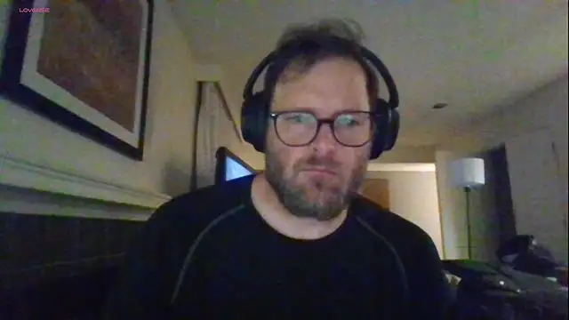 Snapshot of rrunner7718 chatting on 17, 9, 2025 rrunner7718 online show from 17, 9, 2025