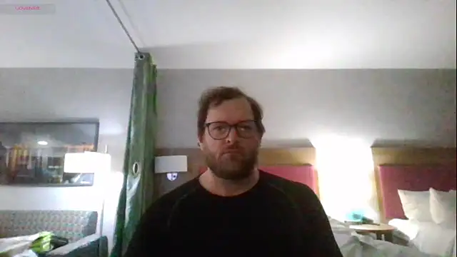 Snapshot of rrunner7718 chatting on 16, 4, 2026 rrunner7718 online show from 16, 4, 2026