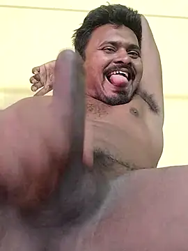 Snapshot of kingg4545 chatting on 7, 3, 2025 kingg4545 online show from 7, 3, 2025