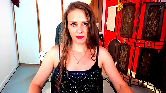 Snapshot of EmiliaBedy chatting on 4, 7, 2026 EmiliaBedy online show from 4, 7, 2026
