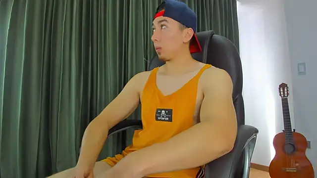 Snapshot of Tombarden chatting on 21, 3, 2025 Tombarden online show from 21, 3, 2025