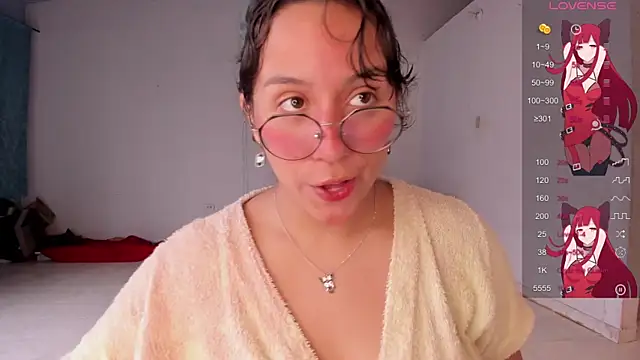 Snapshot of Ludovica6669 chatting on 4, 3, 2025 Ludovica6669 online show from 4, 3, 2025