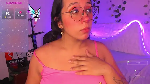 Snapshot of Ludovica6669 chatting on 4, 11, 2025 Ludovica6669 online show from 4, 11, 2025