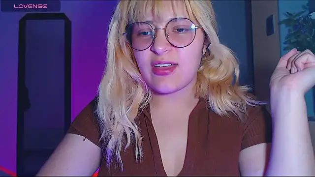 Hinako0Satorii  online show from 20, 3, 2025