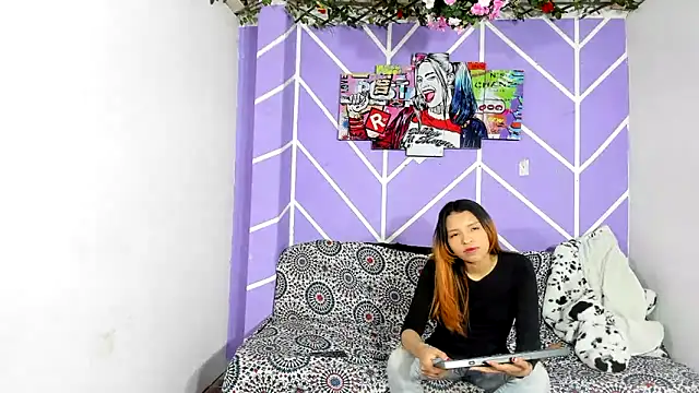 Snapshot of Escarlet_Abel-06 chatting on 6, 3, 2025 Escarlet Abel-06 online show from 6, 3, 2025