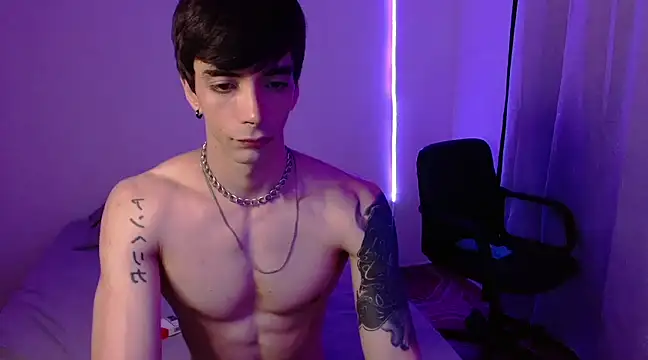 Snapshot of H3ll_B0I chatting on 28, 1, 2025 H3ll B0I online show from 28, 1, 2025