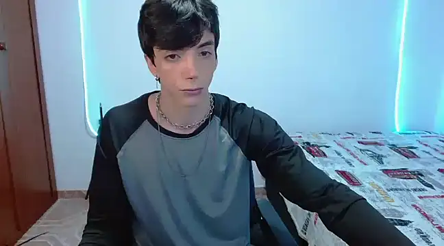 Snapshot of H3ll_B0I chatting on 6, 3, 2025 H3ll B0I online show from 6, 3, 2025