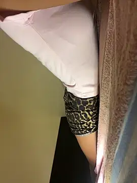 Snapshot of sexyhotveronica chatting on 8, 5, 2026 sexyhotveronica online show from 8, 5, 2026