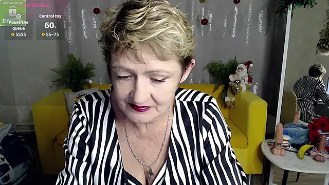 SexyGrandma  online show from 19, 12, 2025