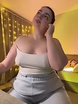 Snapshot of DearAlise chatting on 7, 2, 2025 DearAlise online show from 7, 2, 2025