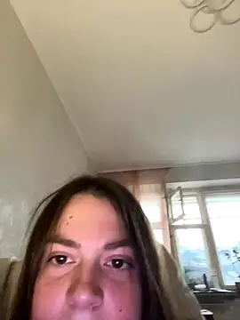 Snapshot of DearAlise chatting on 27, 10, 2025 DearAlise online show from 27, 10, 2025