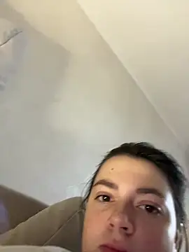 Snapshot of DearAlise chatting on 30, 10, 2025 DearAlise online show from 30, 10, 2025