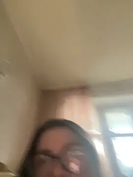 Snapshot of DearAlise chatting on 17, 12, 2025 DearAlise online show from 17, 12, 2025