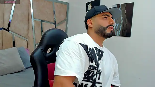 Snapshot of LeandroRusso chatting on 29, 1, 2025 LeandroRusso online show from 29, 1, 2025